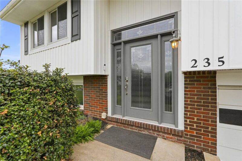235 Princeton Drive — photo 3