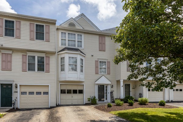 1343 Meadowbrook Dr — photo 1