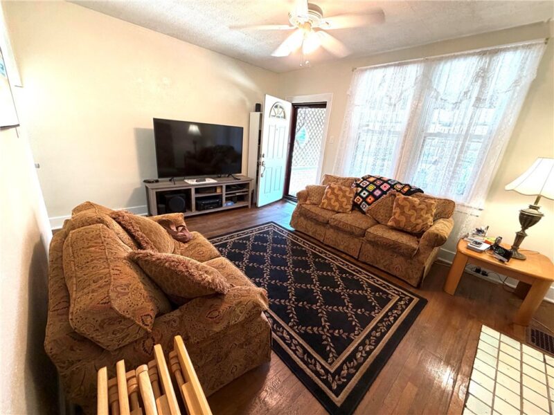 2335 Candace St — photo 6