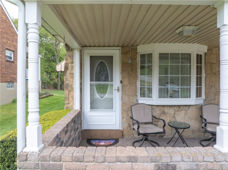 203 George St — photo 3
