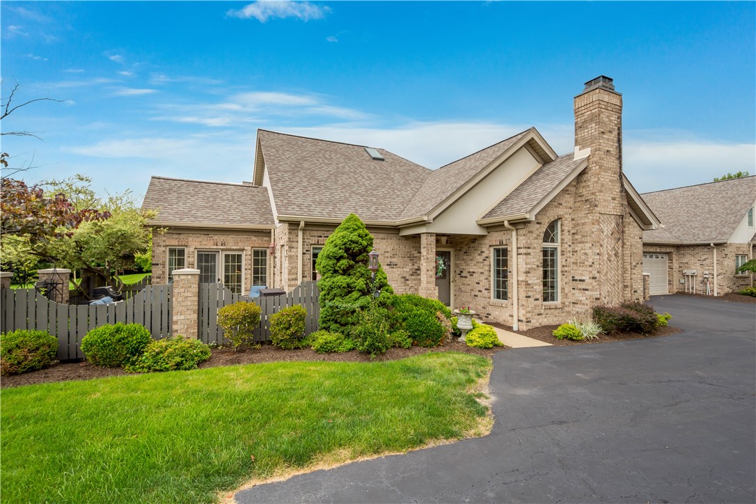 807 Cherry Hill Drive — photo 1