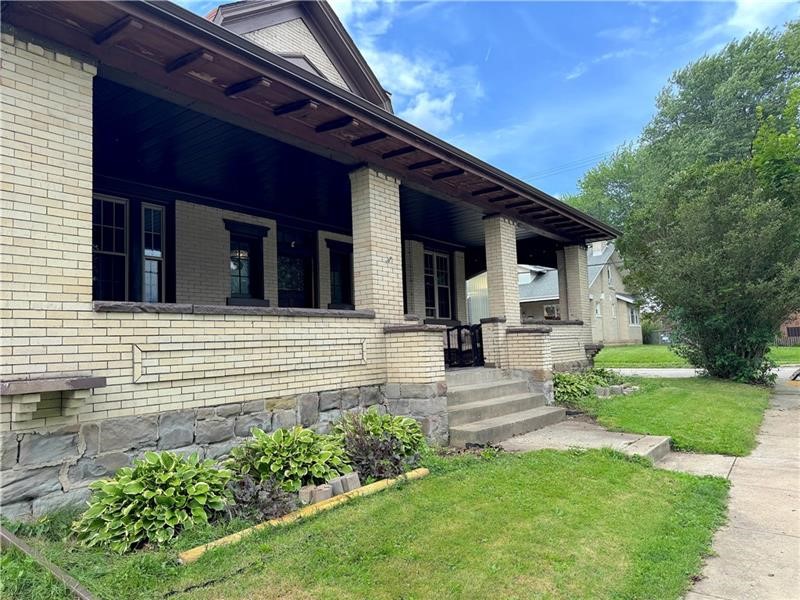 3369 Francisco Street — photo 3