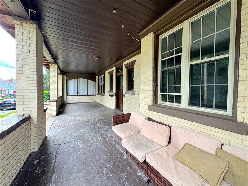 3369 Francisco Street — photo 5