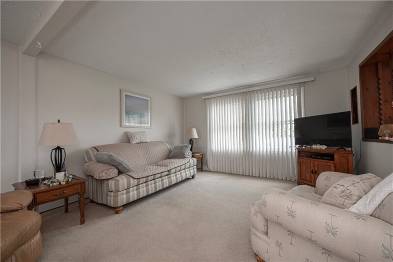1196 Ella St. — photo 3