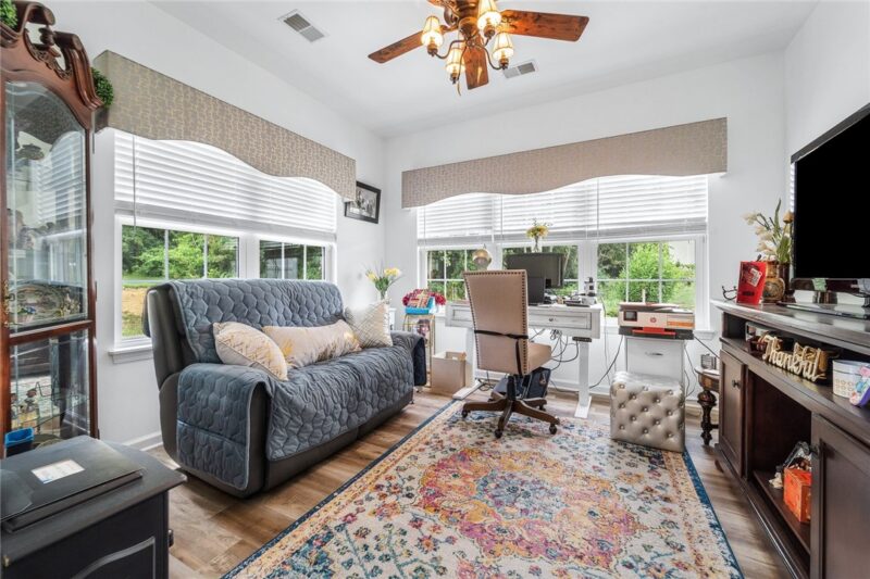 1804 Seminole Circle — photo 4