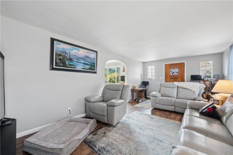 1431 Stanley Dr — photo 6