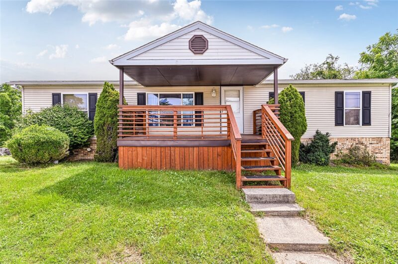 205 SAGERVILLE LANE — photo 3