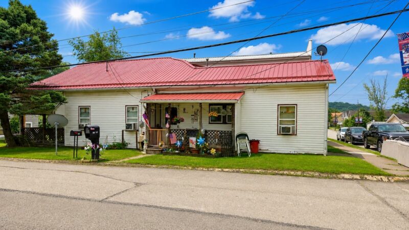322 Indiana Avenue — photo 2