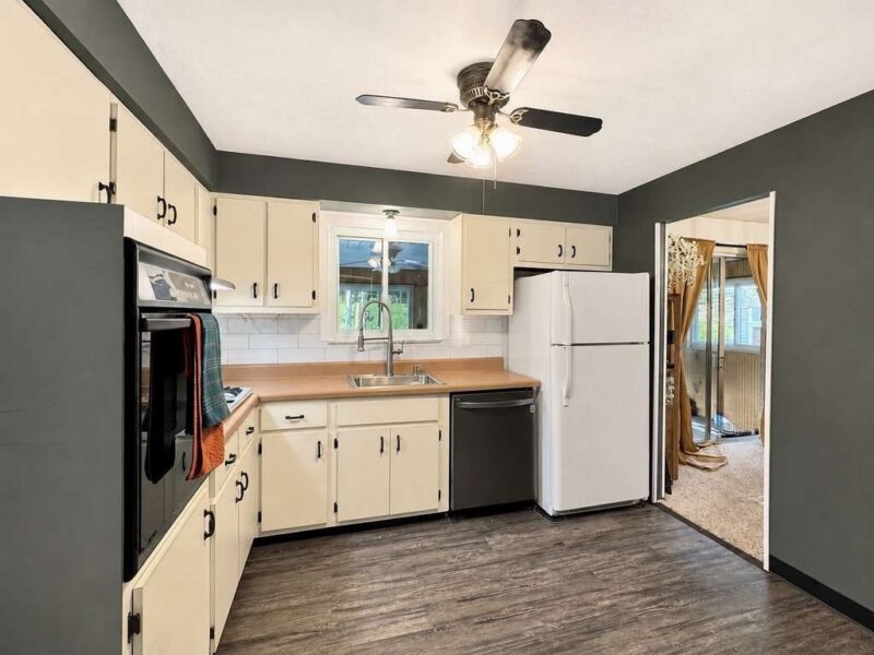 222 McKenzie Dr — photo 5