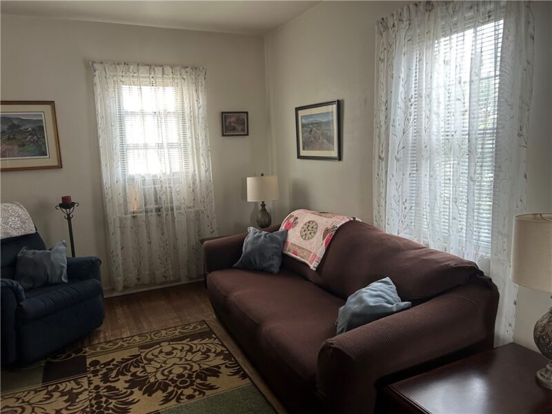 1253 10th Ave — photo 4