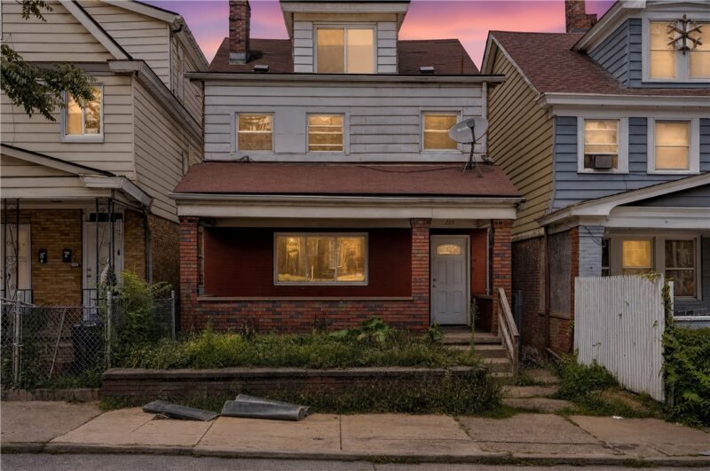 223 Suncrest St — photo 2