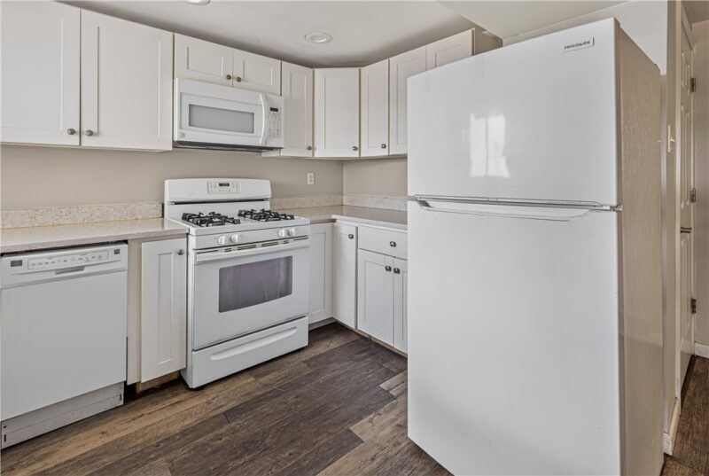 223 Suncrest St — photo 8