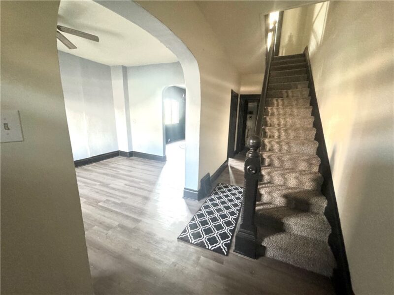 621 5th Ave — photo 7