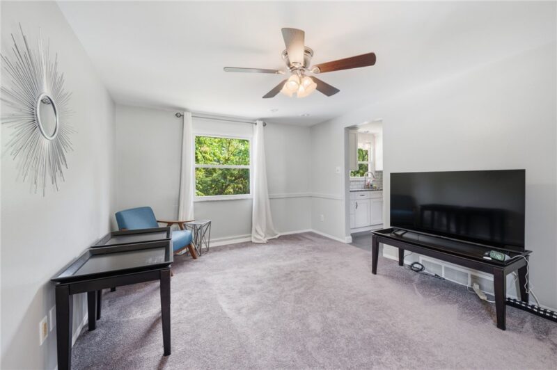 208 Parkedge Rd — photo 5
