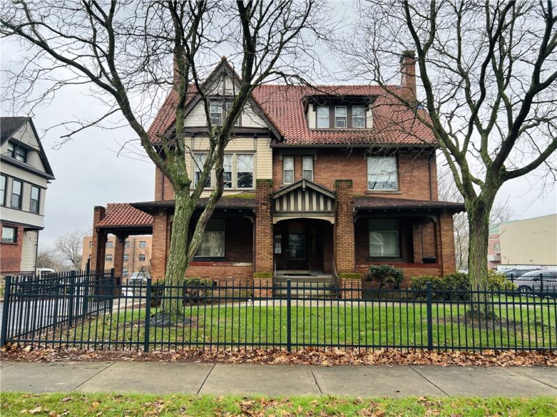 314 E Lincoln Ave — photo 4
