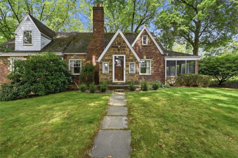 9431 Old Perry Hwy — photo 2
