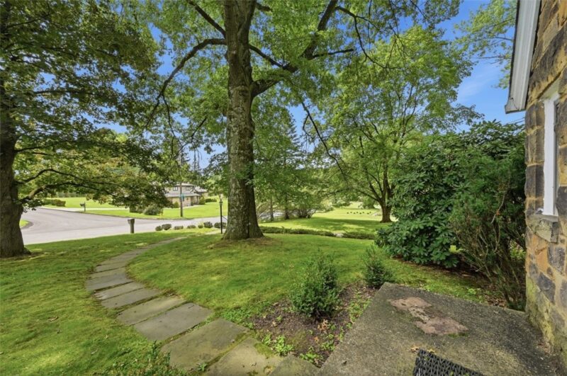 9431 Old Perry Hwy — photo 3