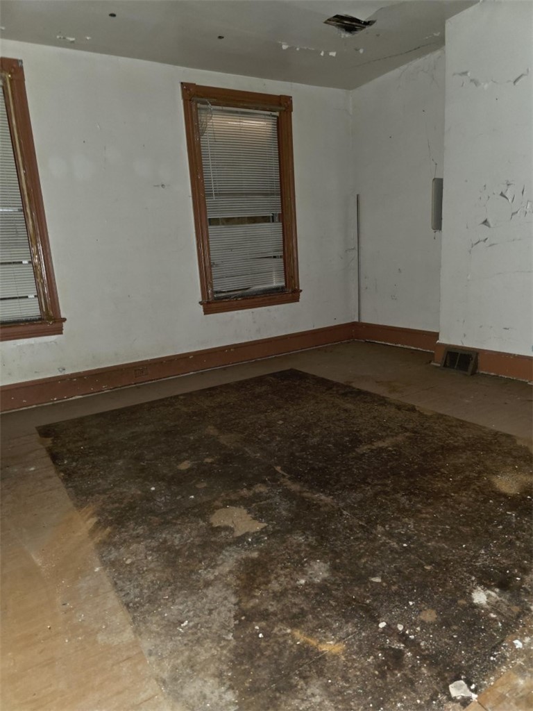 172 Marsden St — photo 2