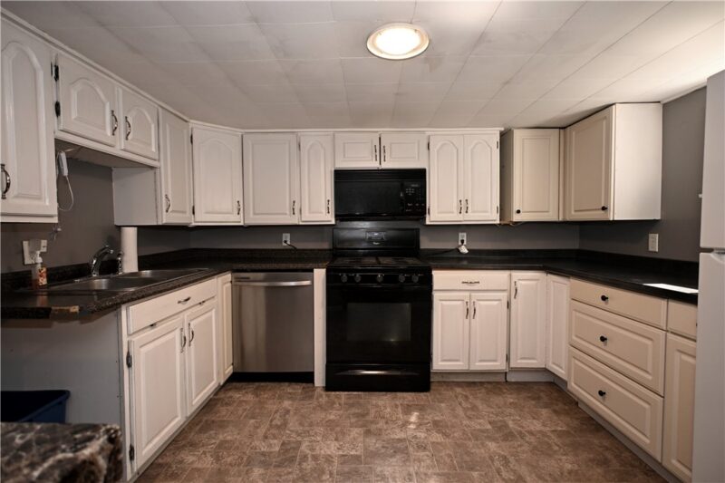 5765 Tyler Ave — photo 7