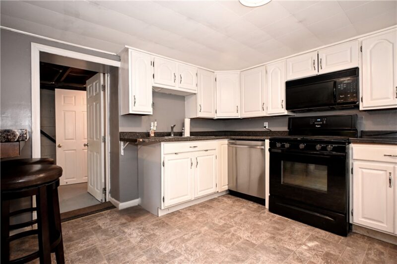 5765 Tyler Ave — photo 8