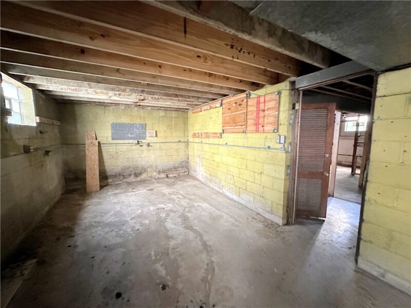 567 Peter St — photo 7