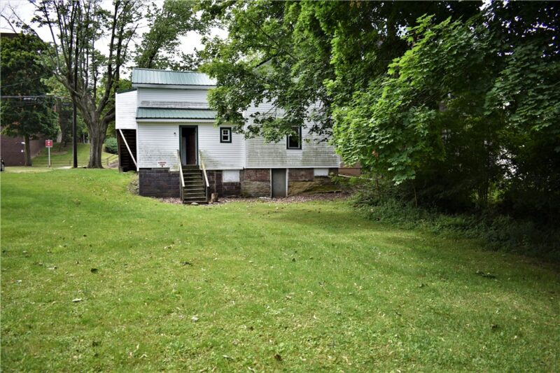 1029 School St — photo 3