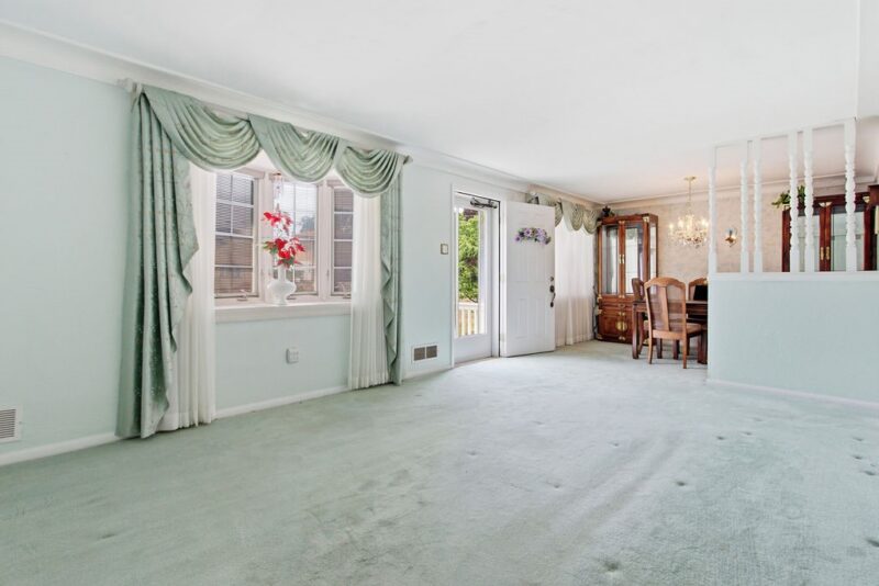 428 Lucy Drive — photo 3