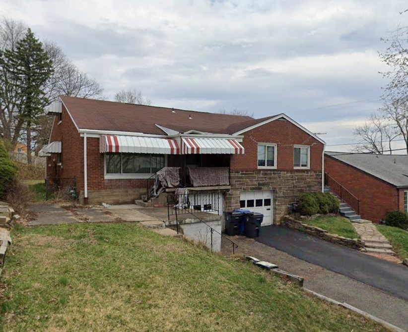 1833 Greentree Rd — photo 1
