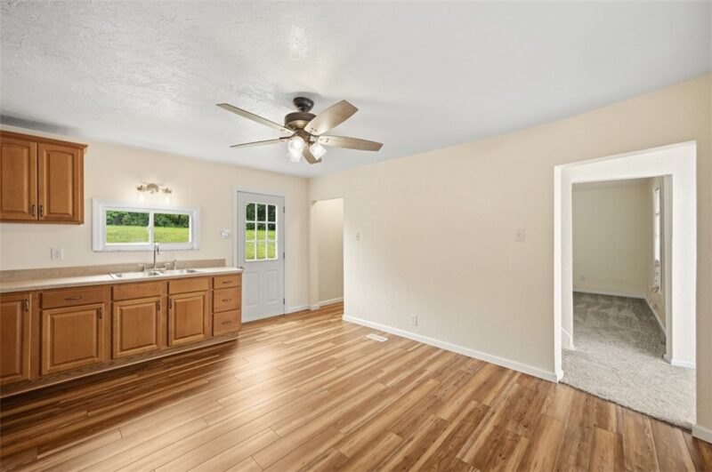 310 Madison Avenue — photo 4