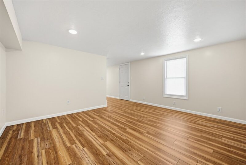 310 Madison Avenue — photo 5