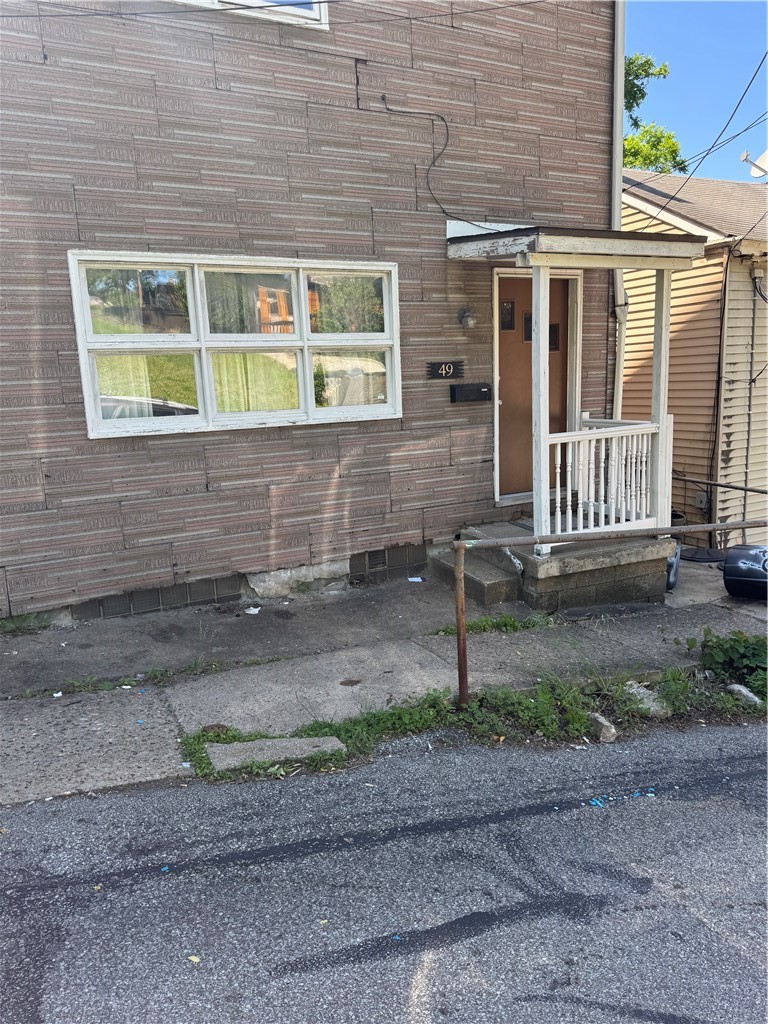 49 Sterling St — photo 1