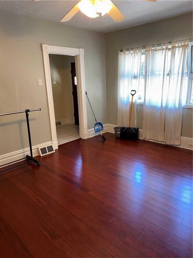 49 Sterling St — photo 2