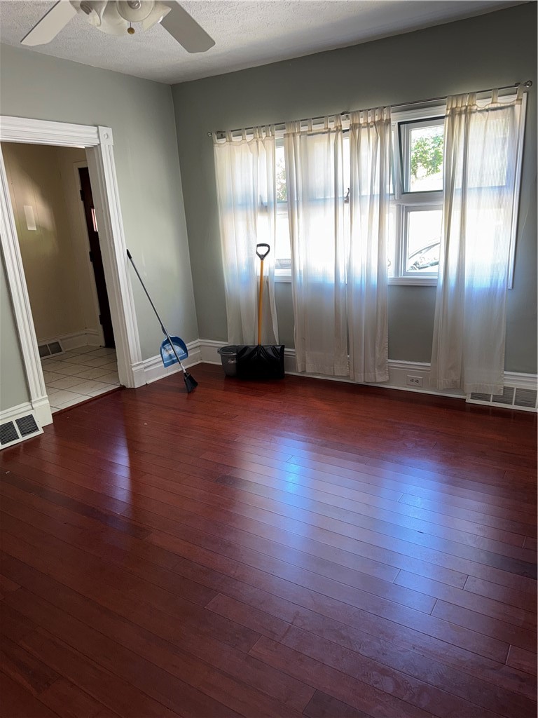 49 Sterling St — photo 3