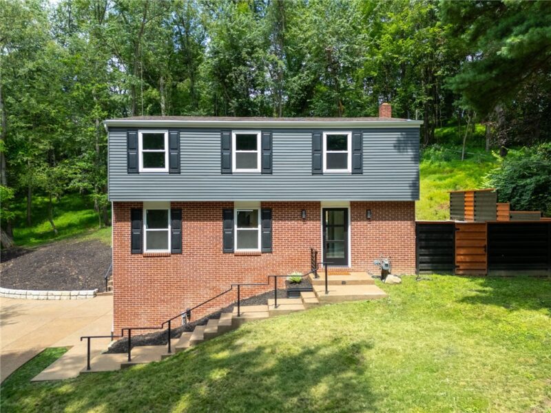 251 Kittanning Pike — photo 2
