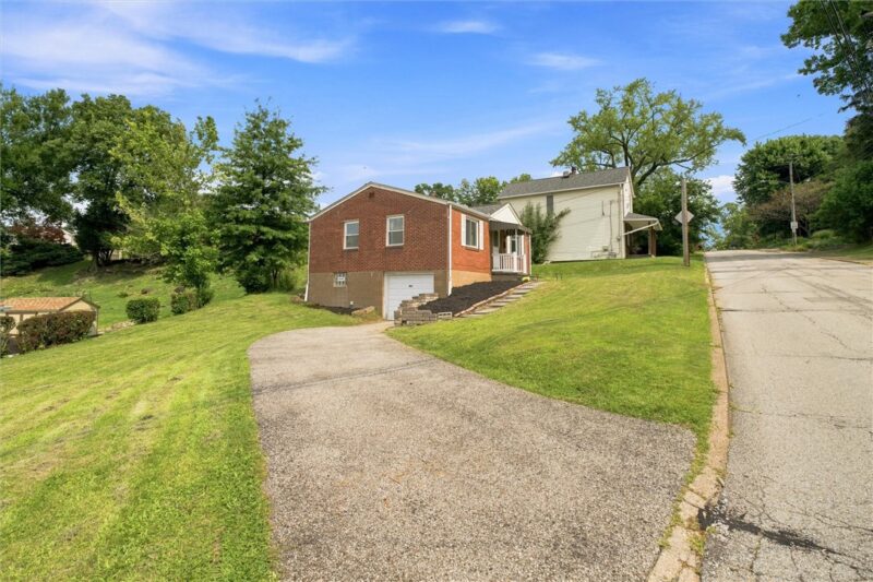 805 Braddock Rd — photo 3