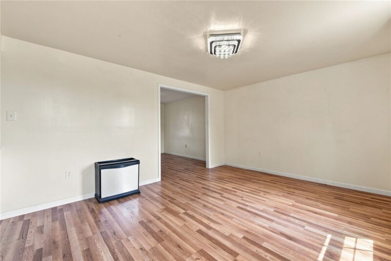 24 Sherman Cir — photo 4