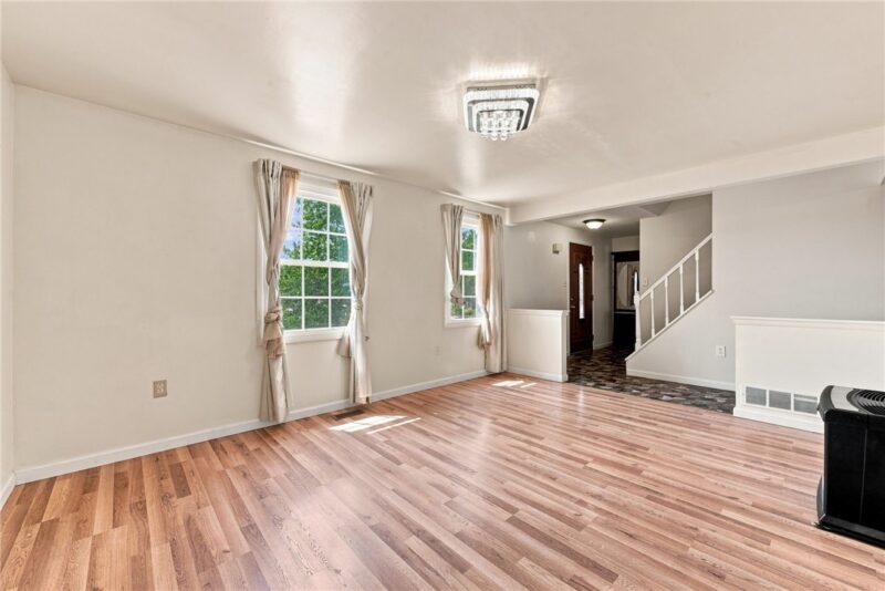24 Sherman Cir — photo 5