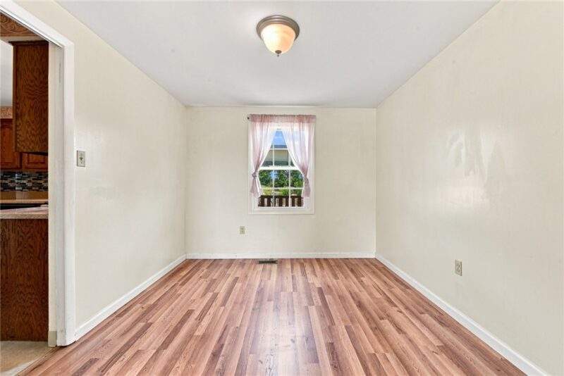 24 Sherman Cir — photo 7