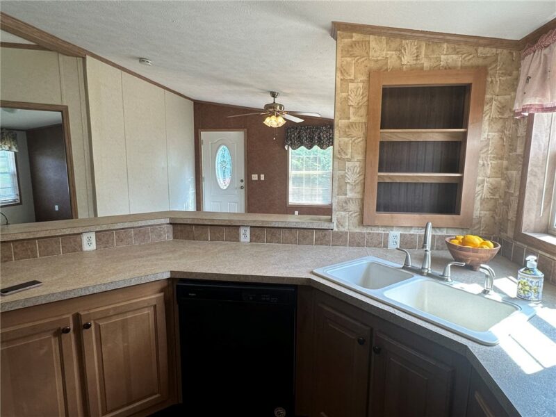 710 Slate Ave — photo 8