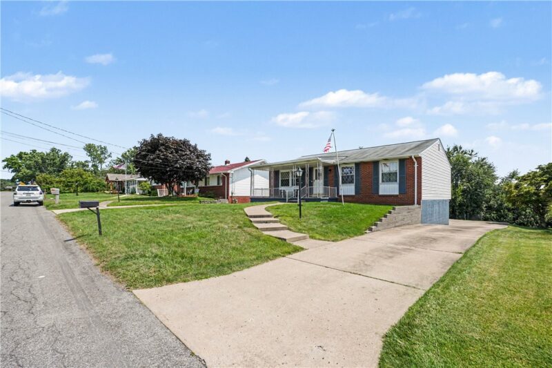411 Palomino Dr — photo 3