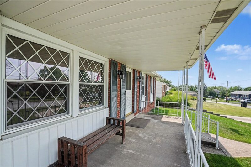 411 Palomino Dr — photo 4