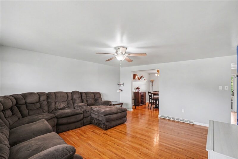 411 Palomino Dr — photo 5