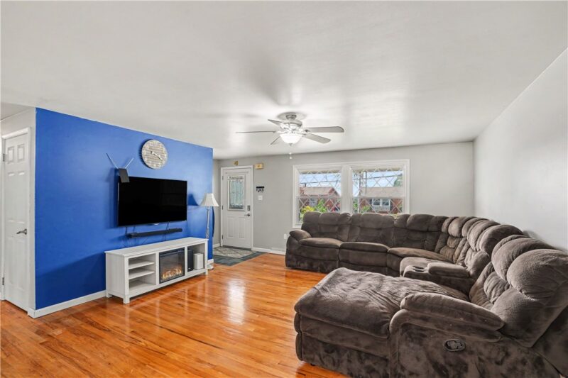 411 Palomino Dr — photo 7