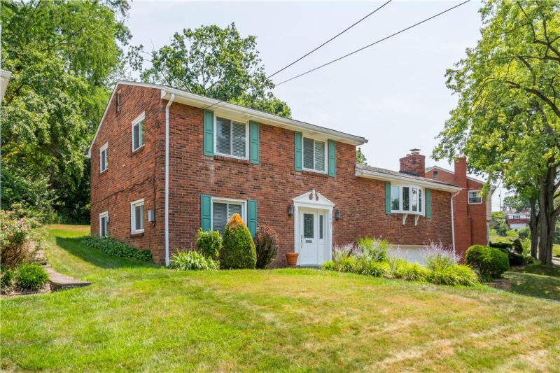 1531 Forestview Drive — photo 3
