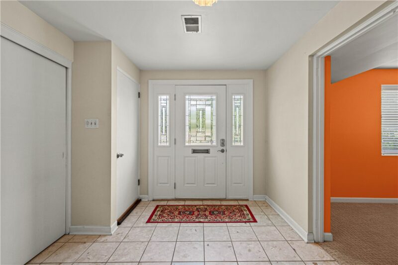 1531 Forestview Drive — photo 4