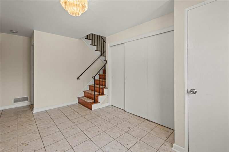 1531 Forestview Drive — photo 5