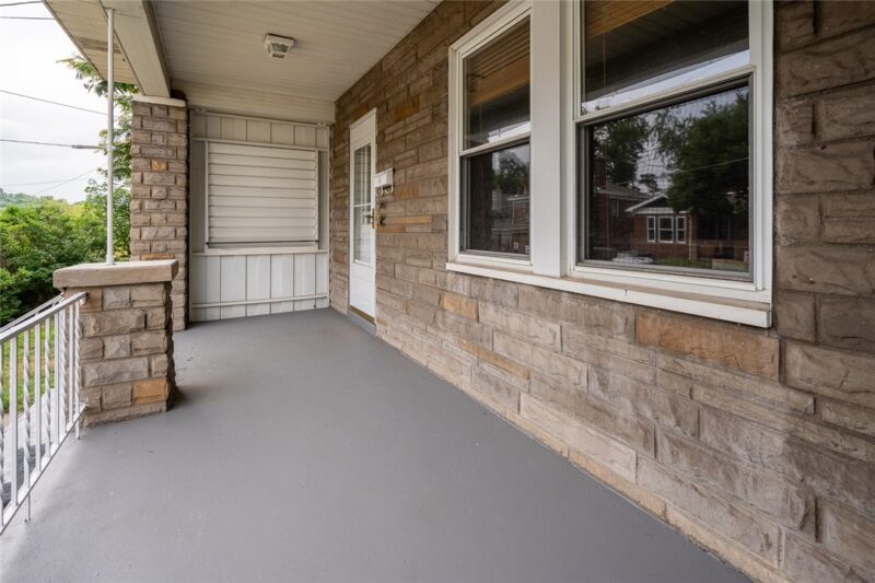 314 Meredith St — photo 2
