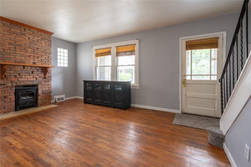 314 Meredith St — photo 4