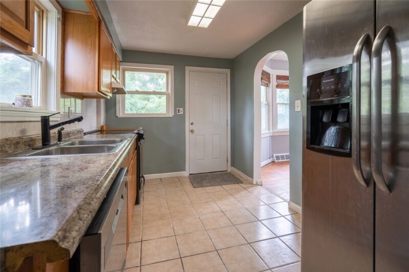 314 Meredith St — photo 8