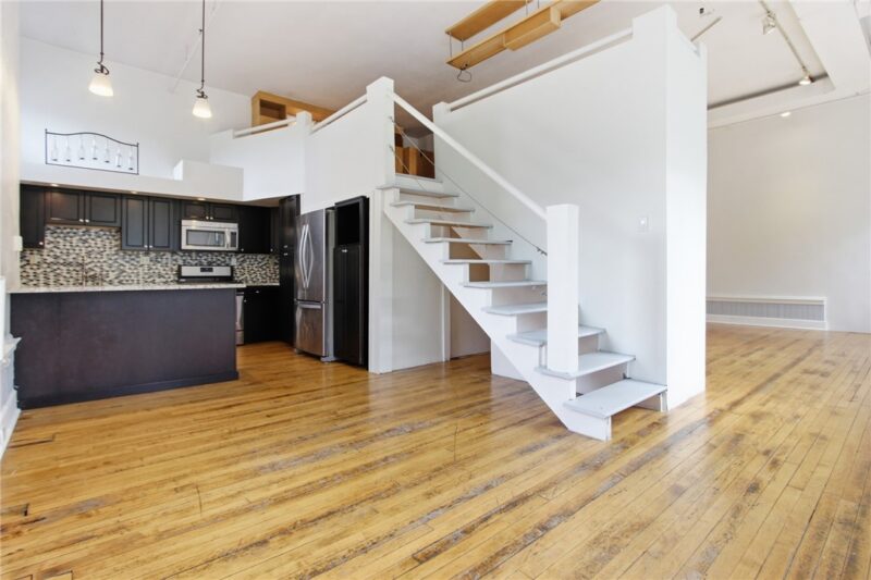 171 S 15th St 202 — photo 2
